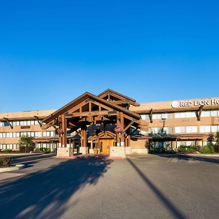 Red Lion Hotel Kalispell Exterior photo