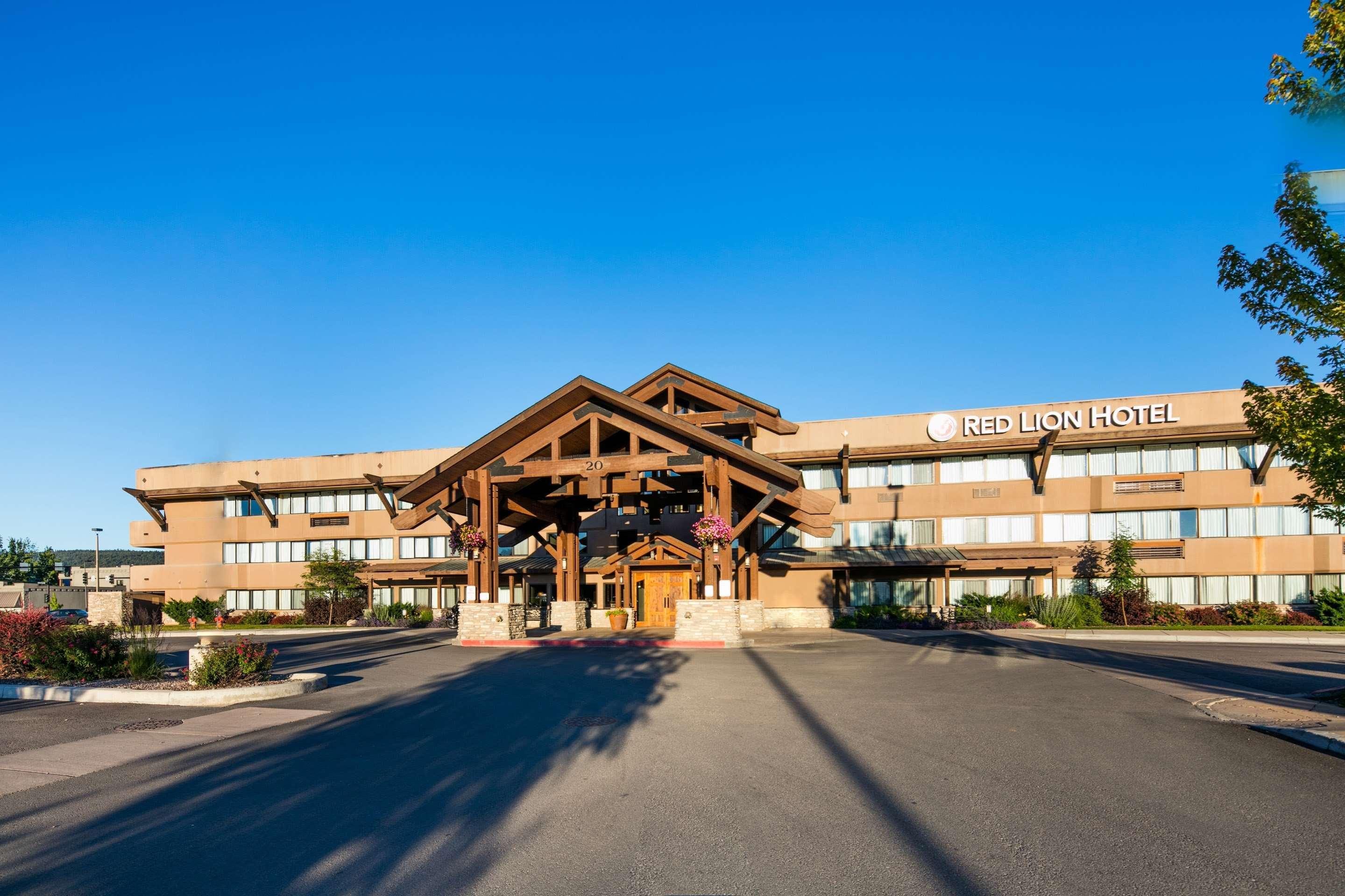 Red Lion Hotel Kalispell Exterior photo