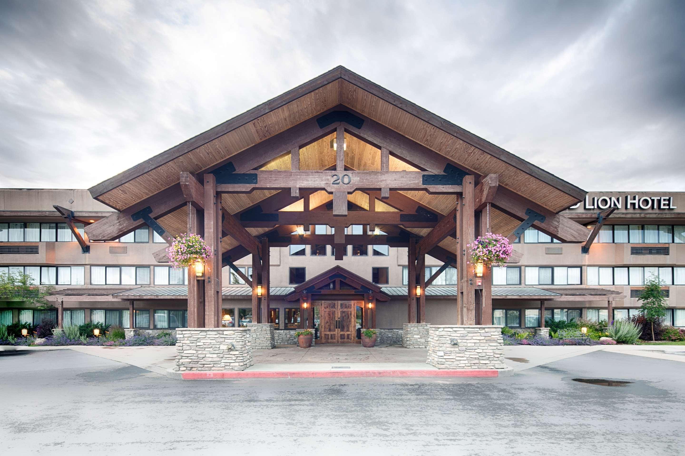 Red Lion Hotel Kalispell Exterior photo